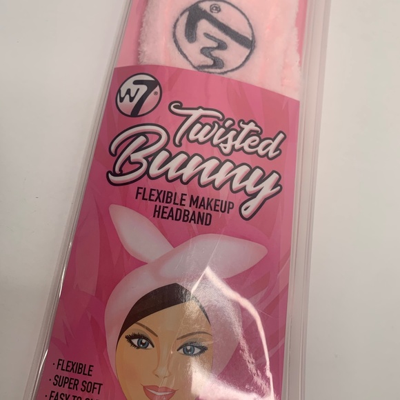 W7 | TWISTED BUNNY FLEXIBLE MAKEUP HEADBAND - Picture 2 of 3